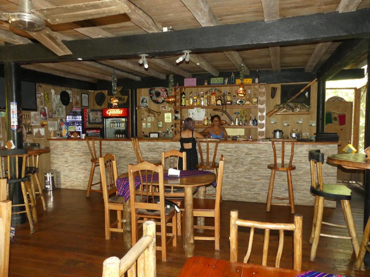 Hotel Kangaroo Y Restaurante نهر دولسي المظهر الخارجي الصورة
